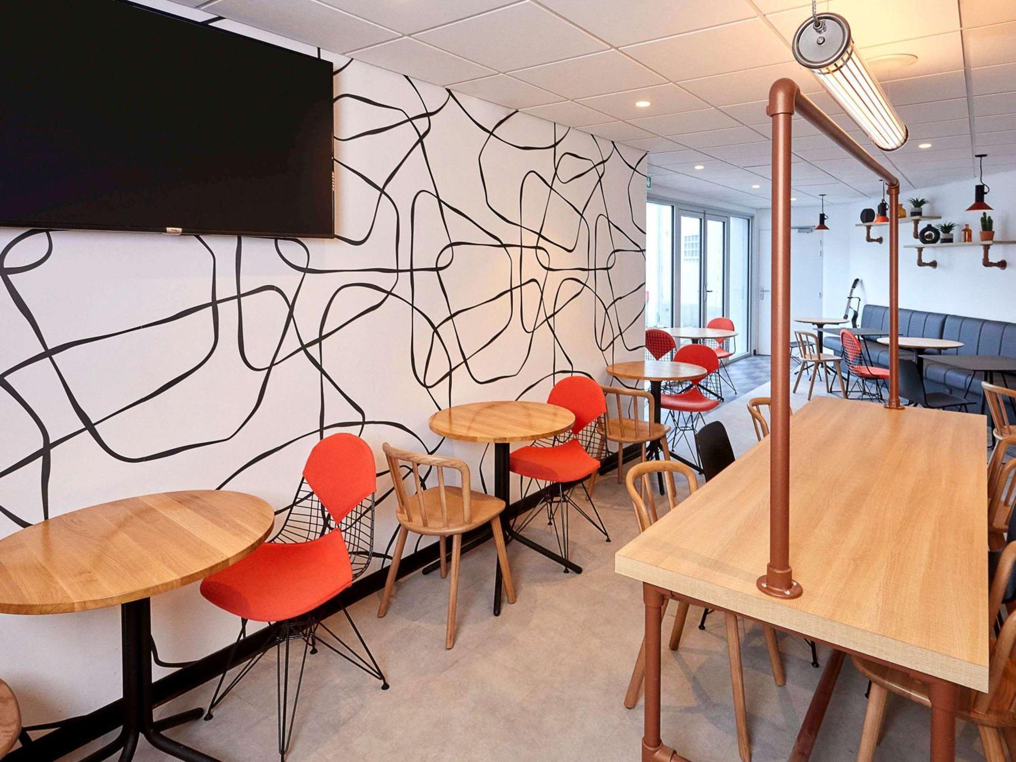 Hotel Ibis Auxerre Centre Zewnętrze zdjęcie