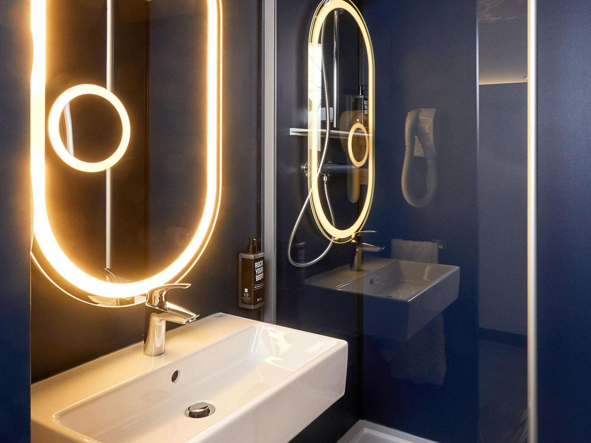 Hotel Ibis Auxerre Centre Zewnętrze zdjęcie