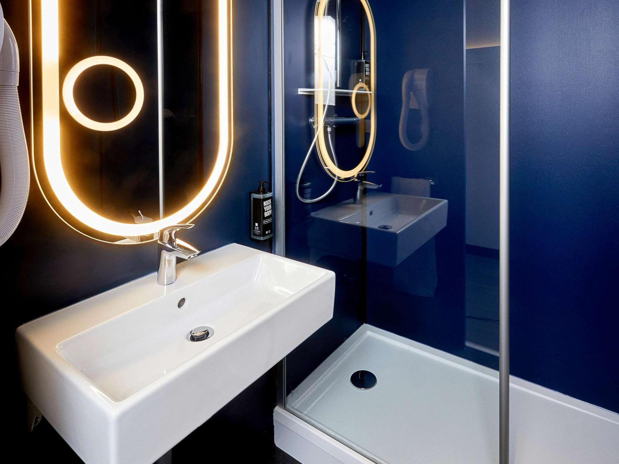 Hotel Ibis Auxerre Centre Zewnętrze zdjęcie