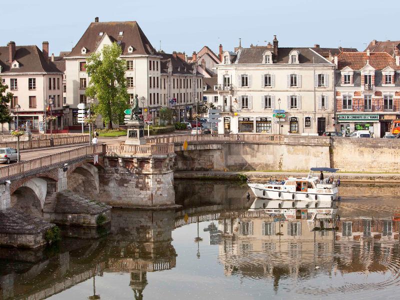 Hotel Ibis Auxerre Centre Zewnętrze zdjęcie